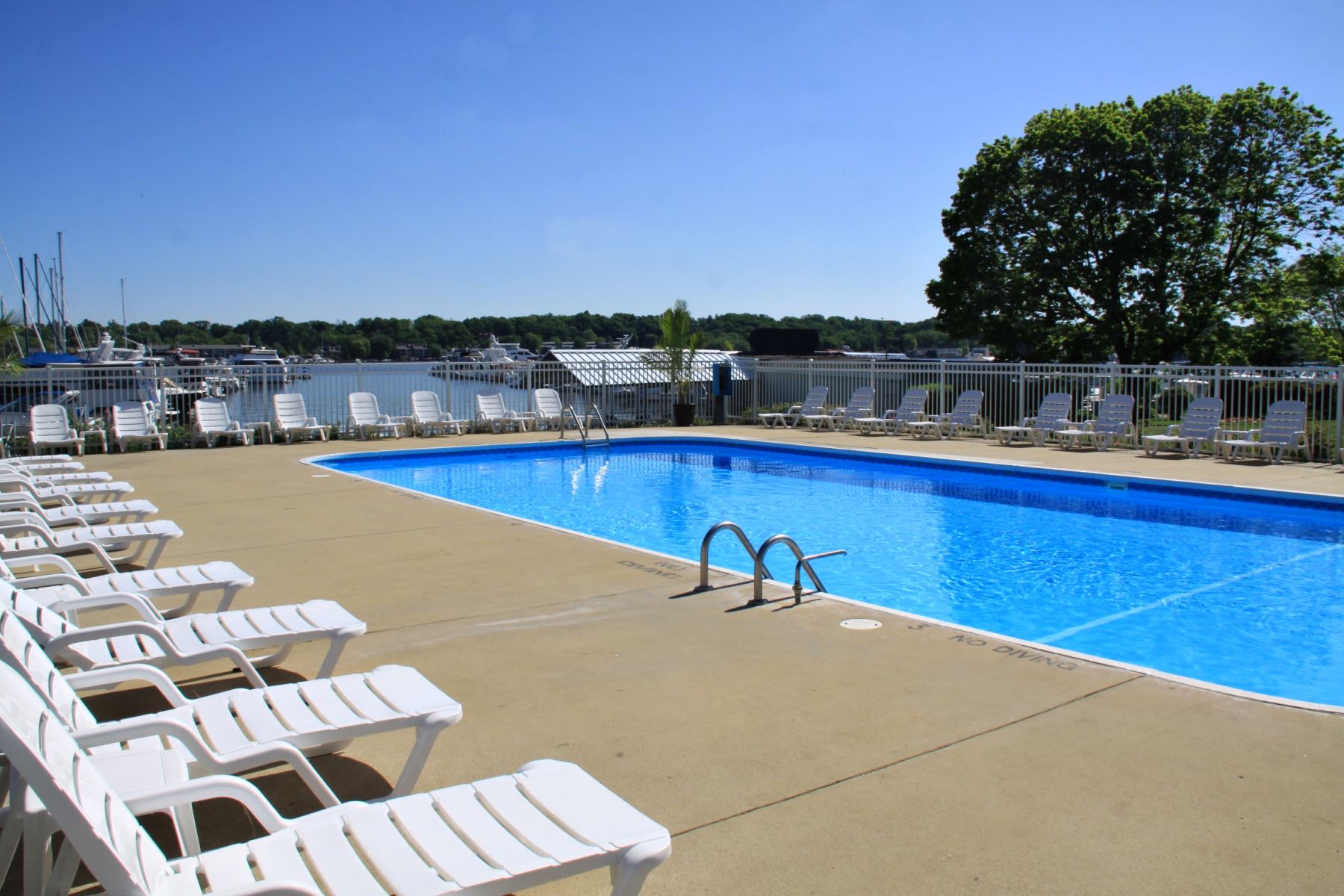 Lake Michigan Vacation Rental Homes near Saugatuck, MI